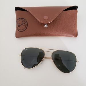 Nwot Ray-Ban Aviator sunglasses